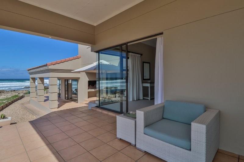 4 Bedroom Property for Sale in Jongensfontein Western Cape